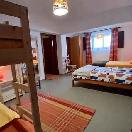 בית הארחה Casa Da Tauria 3*