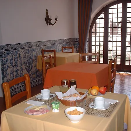 Pensjonat Casa Da Tauria Atouguia Da Baleia