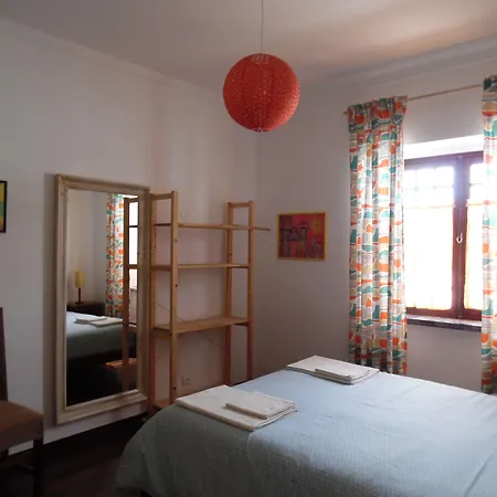 Casa Da Tauria 3* אנטוגויה דה באלייה